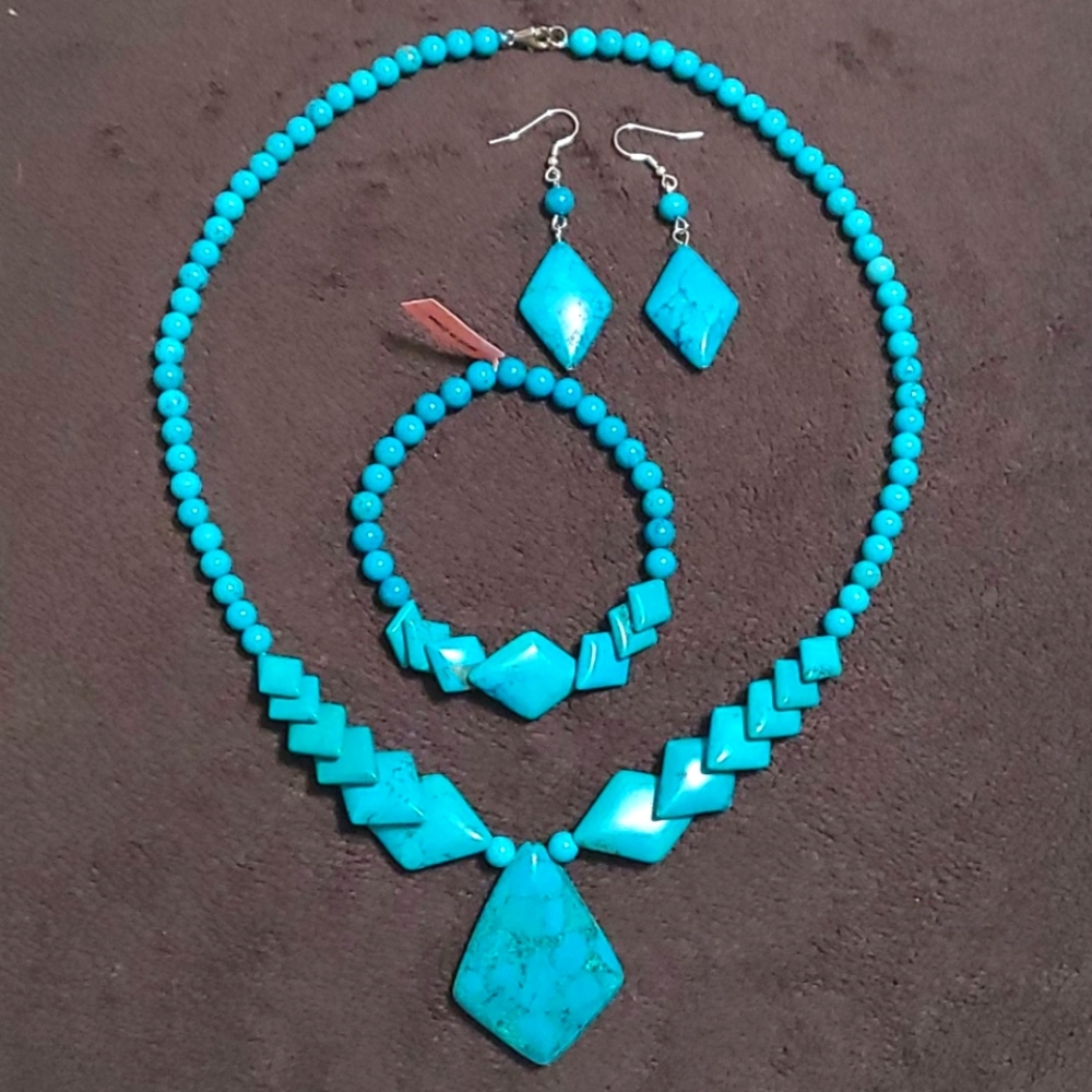 Turquoise necklace/bracelet/earrings set 20inch